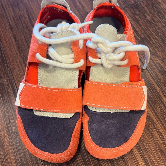 Stylish multicolored suede sneaker - Picture 1 of 8